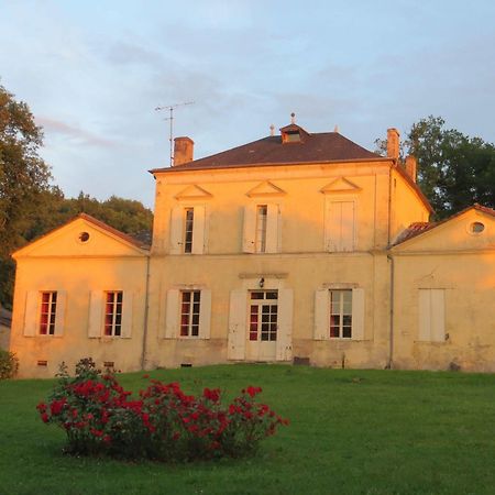 Bed and Breakfast Aux Trois Fontaines Eynesse Экстерьер фото